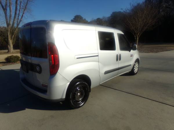 2018 ram promaster city tradesman slt 1 owner(268K)hwy mi company van - $5,800 (riverdale)63621024096515124