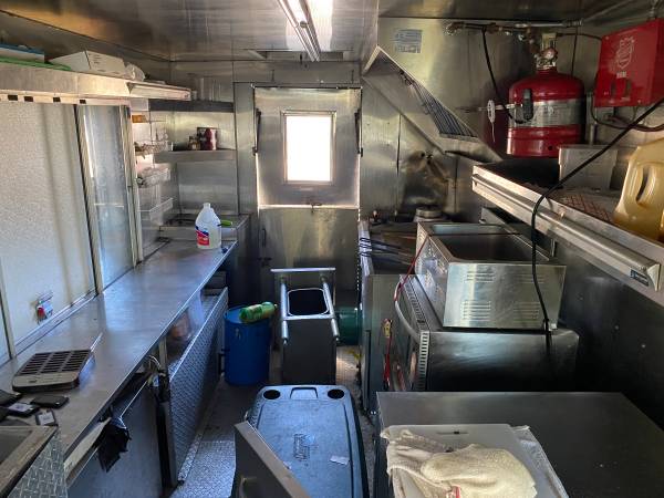 Camión de comida en venta - $25,000 (Raeford)63613491123587121