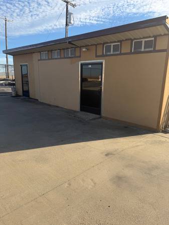 Stand-alone building 1