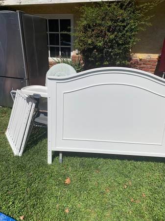White Baby Crib 1