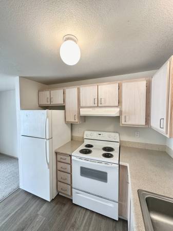 2 Bed 1 Bath for $2138 2 WEEKS FREE RENT 1