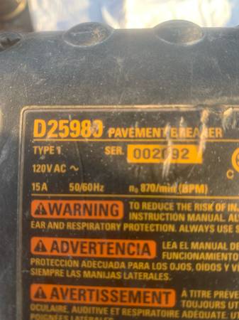 Dewalt jackhammer 1