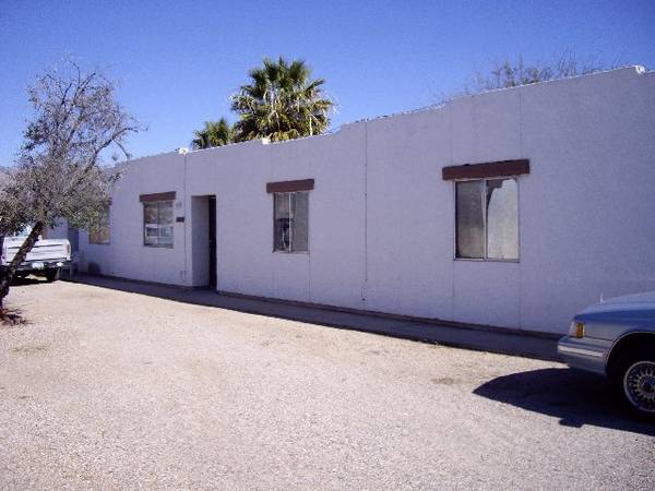 2 Br triplex with large fenced yard 1