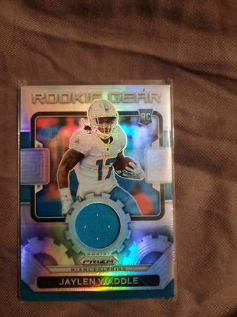 Jaylen Waddle Rookie Card. Authentic jersey card. Not worn in game. (PRIZM) 1