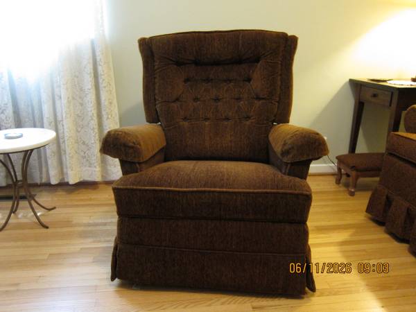 Recliner 1