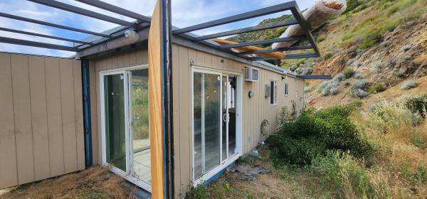 Tiny Home/ Container Home/ Tiny House 1 Bed + 1 Bath 1