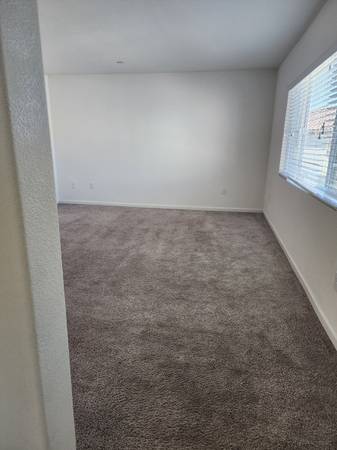 $3,000 / 4br - 2100ft2 - 4 Br 3 bath for Rent (Sacramento)63900567223810120