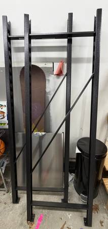 Gladiator shelf end brackets 1