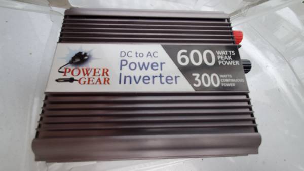 DC to AC auto power inverter 1