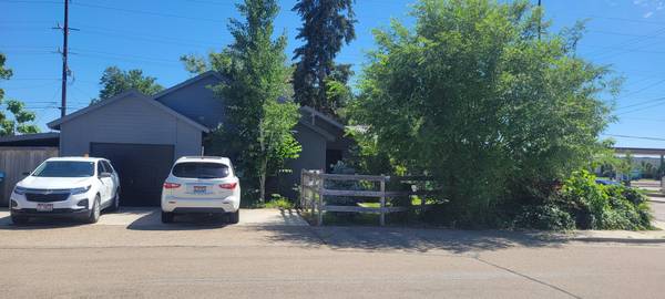 2 Bd 2 Bath inviting yard 1