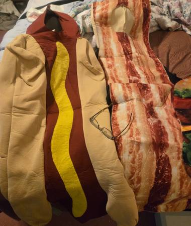 Pull on costumes 1