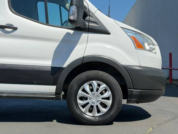 2015 Ford Transit 250 Van - Photo 7