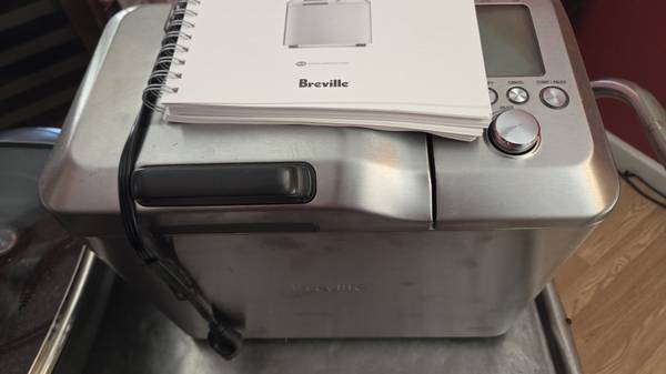 Breville Custom Loaf bread maker 1