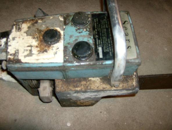Vintage Sears D44 Chain Saw 1