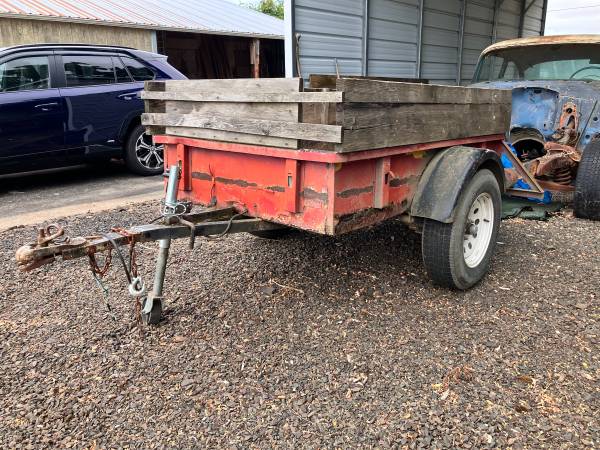 Used Little red trailer — $300 in Corvallis/Albany