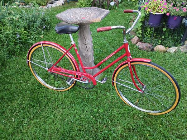 schwinn 2 speed bicycle Twinn Classic Tandem Adult Beach Cruiser Bike, Double Seater, Low Step Steel Frame, 7-Speed, 650c Urban Tires, Alloy Caliper Brakes, Medium Frame, Blue : Sports & Outdoors speed trigger shifters for easy Cool bike of the day: