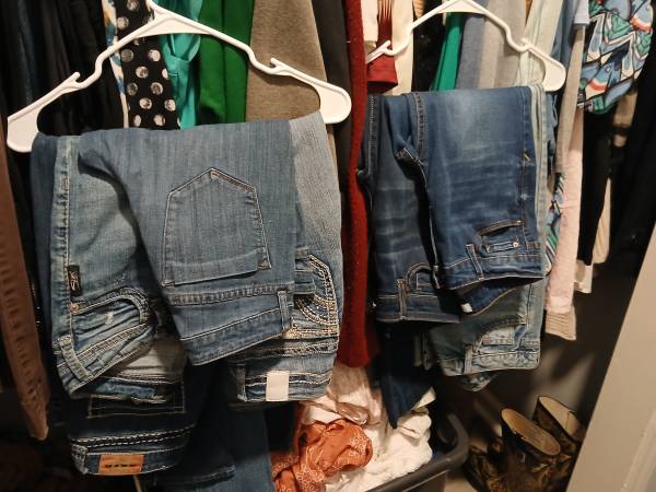 Jean Capri & Pants- 12 Pairs 1