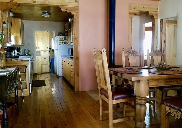 $3,100 / 3br - 2100ft2 - Hermosa casa de tres dormitorios Alquiler por temporada en Taos Nuevo México! (Taos)63806171377921122