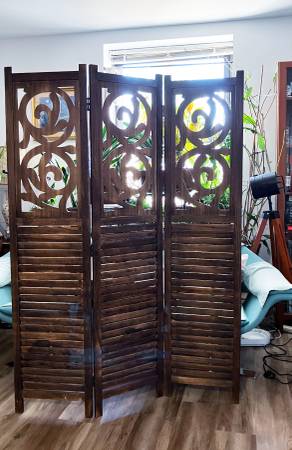 Three-Panel Divider 1