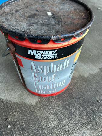 Asphalt roof patch 1