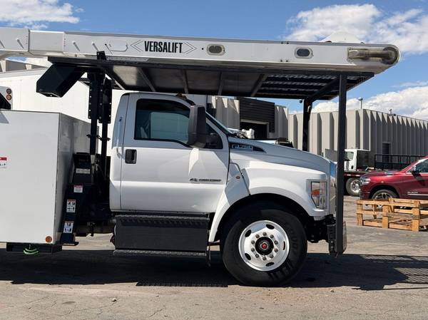 2022 Ford F-750 - Photo 10