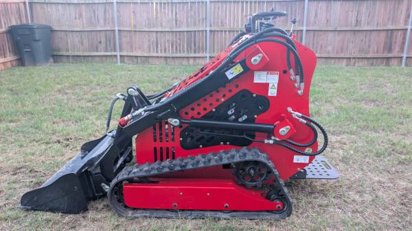 Mini skid steer 2026 model 1