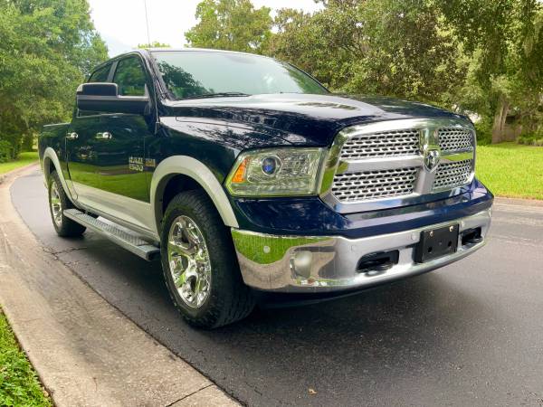 2017 RAM 1500 LARAMIE CREW - Photo 4