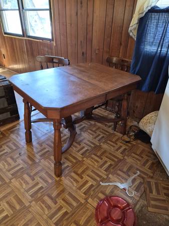 Kitchen table and 4 chairs 1