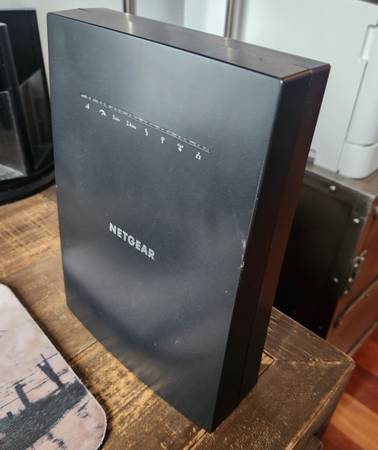 NETGEAR Nighthawk X6S AC3000 Tri-Band WiFi Range Extender 1