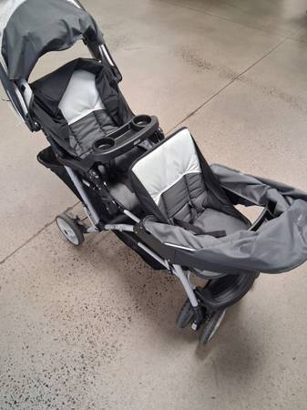 Graco double stroller 1