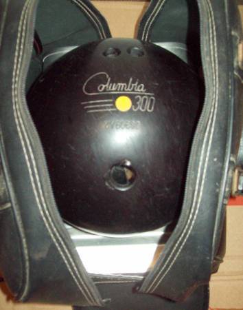 Bowling ball and bag set 1