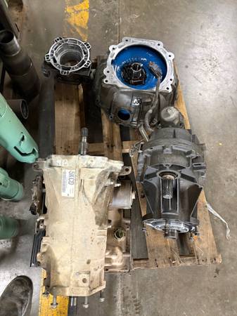 4L60ETransmission & Transfer case 1
