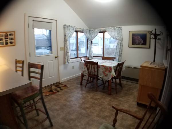 $1,600 / 1br - Cabaña de alquiler de invierno de gran tamaño de 1 dormitorio junto al océano, ¡Rye! (Rye)63931789200899121
