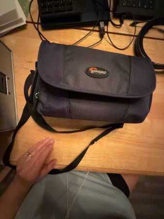 Computer Carger With Bag 1