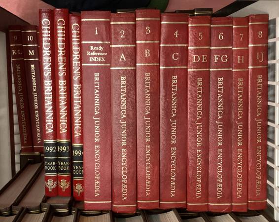 Encyclopaedia Britannica Junior 1