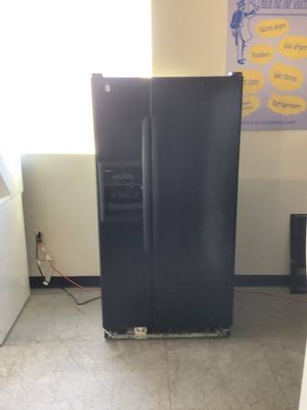 Kenmore fridge 1