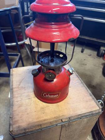 1959 Coleman 200a lantern 1