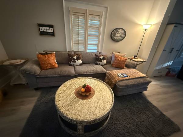 Couch 1