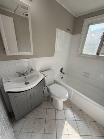 $129,000 Nice updated 3-bed, 1-bath home with LAND CONTRACT TERMS AVAILABLE! (Lansing, MI)64305203664898123