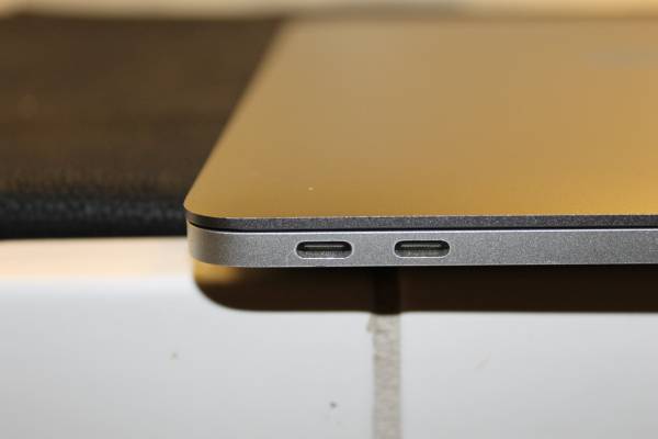 MacBook Pro 13 Inch Mid 2017 Ventura - computers - by owner