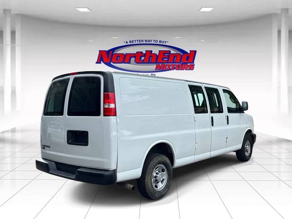2020 Chevrolet Express 2500 Chevy - Photo 7