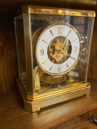 Atmos clock 1