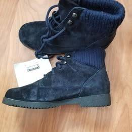 New Womens Boston Accent waterproof shoes 7M 1