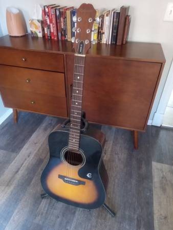 Acoustic guitar 1