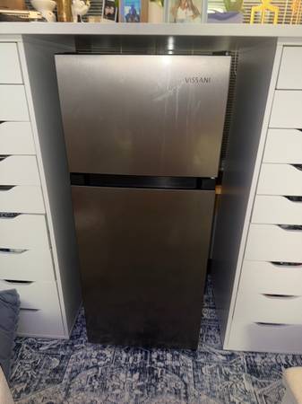 Vissani fridge 1
