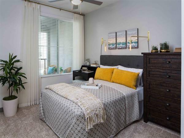 TMLP 12-mo. | Live Steps from ARTIC-Gorgeous 1 BR w/ Modern Perks 1
