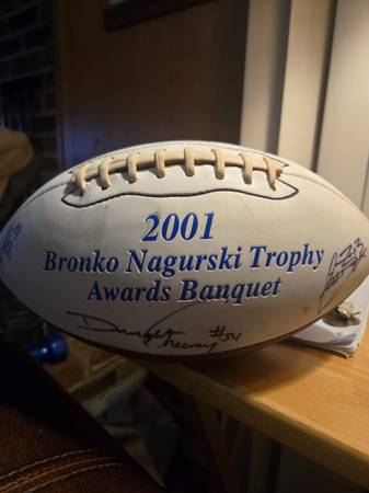 2001 nagurski football autographed by the 5 finalists 1
