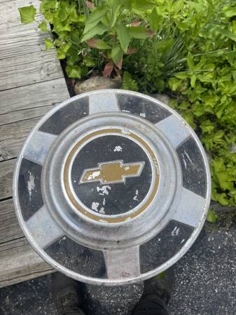 Chevy Truck Hubcap 1