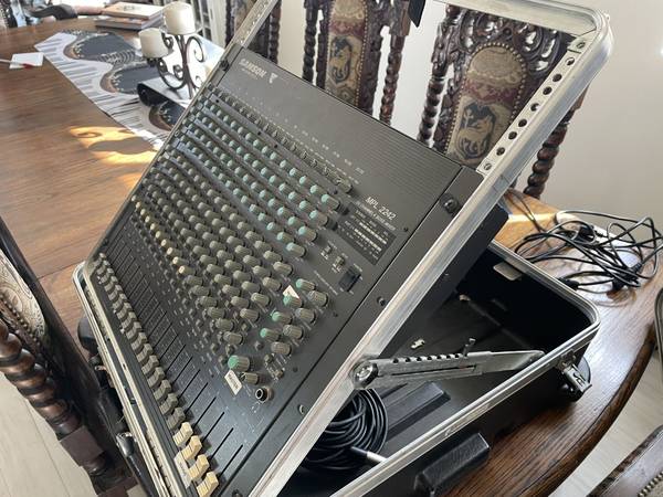 Samson MPL 2242 Made In Japan 22Ch Studio Grade Stereo Audio Mixer 1