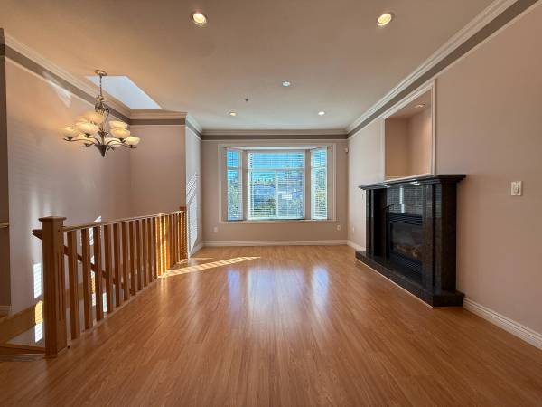 Joyce-Collingwood - 3 Bed + 2 Bath Upper-Level House; Balcony, Patio 1